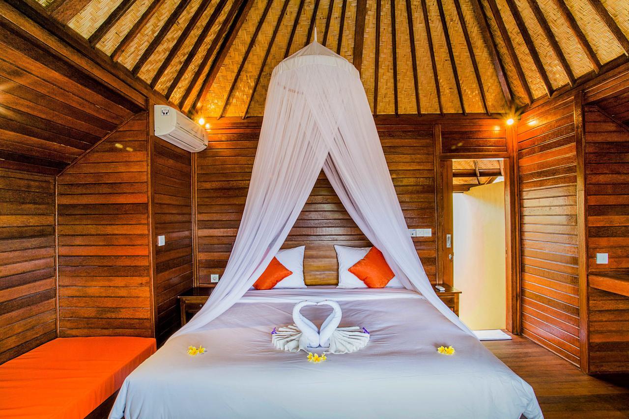 Samanta Huts Hotel Lembongan Eksteriør billede