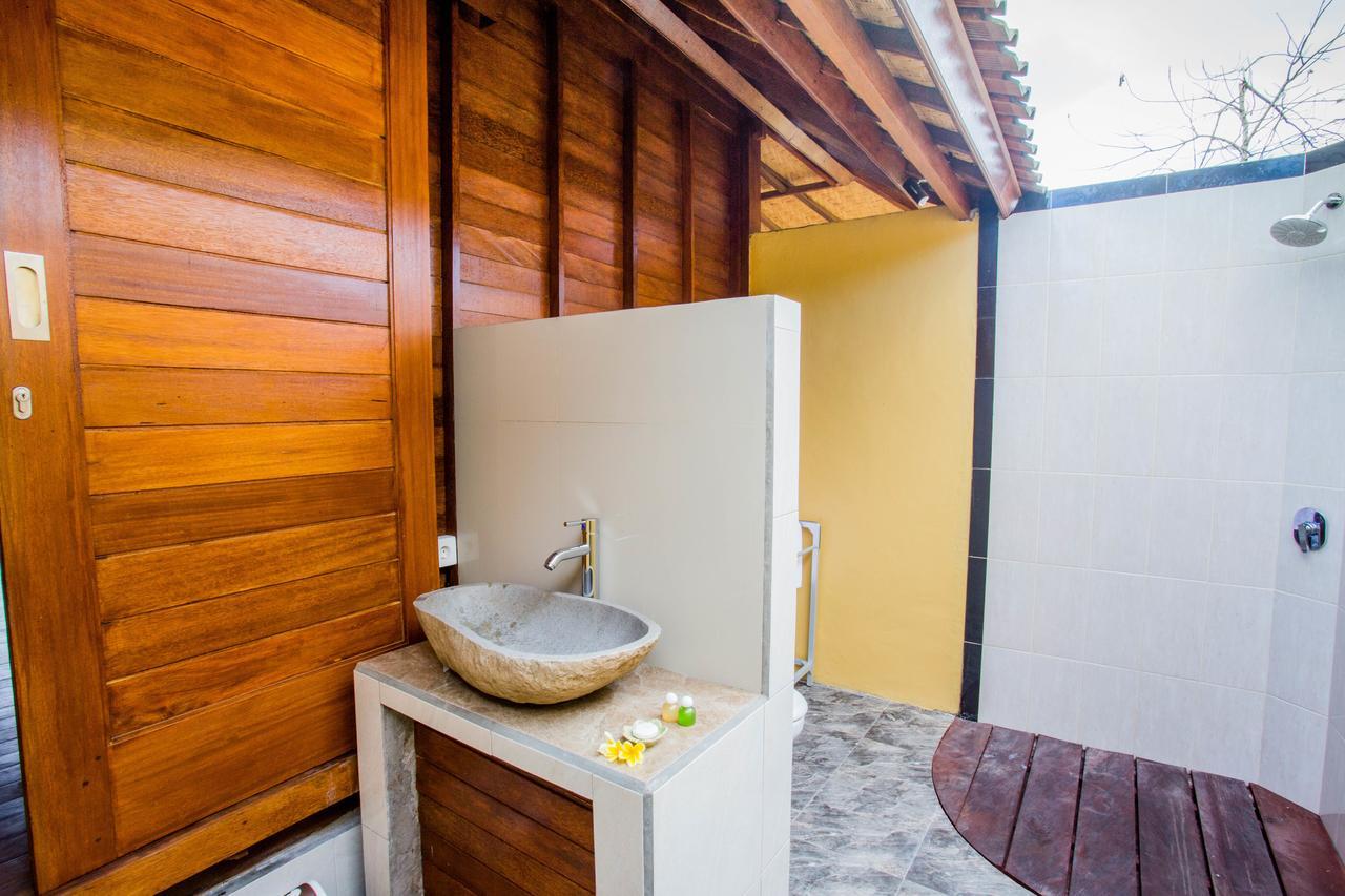 Samanta Huts Hotel Lembongan Eksteriør billede