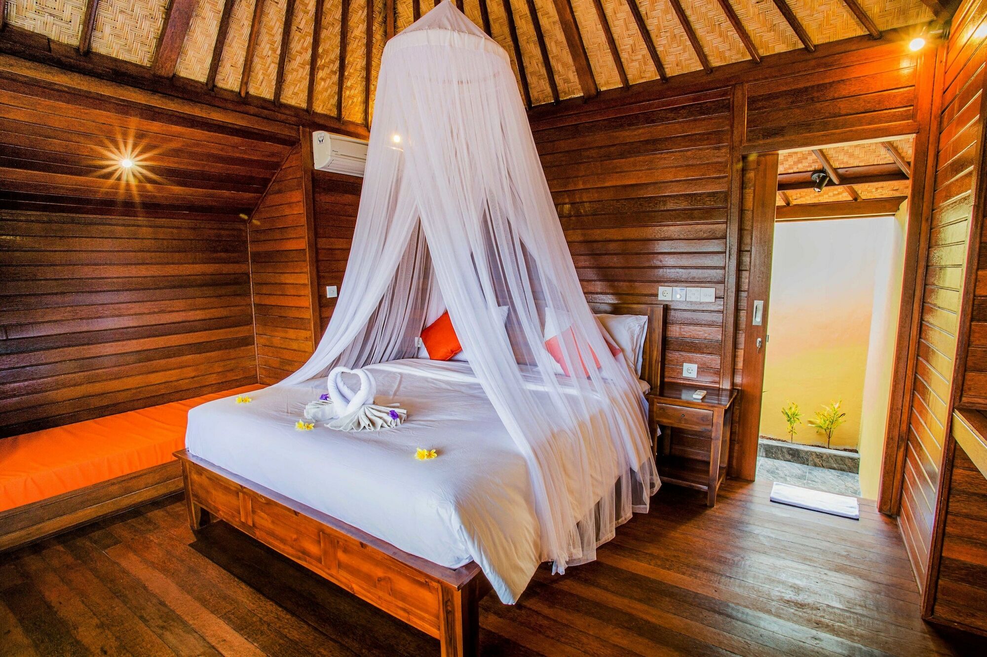 Samanta Huts Hotel Lembongan Eksteriør billede